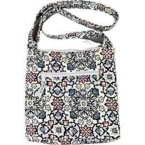 Vera Bradley Hipster Crossbody Bag Lisbon Medallion Light Blue Quilted